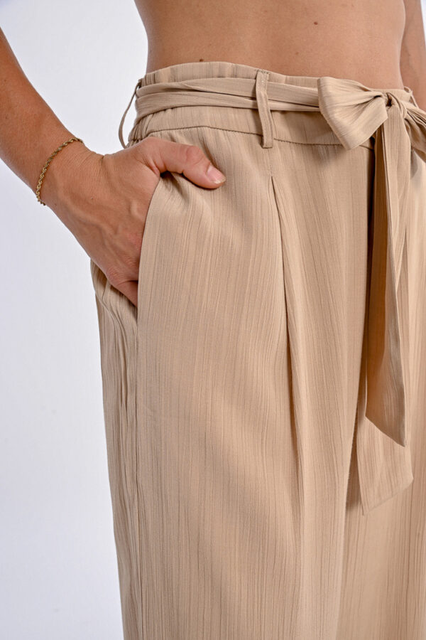 Pantalon ceinturé beige – Image 4