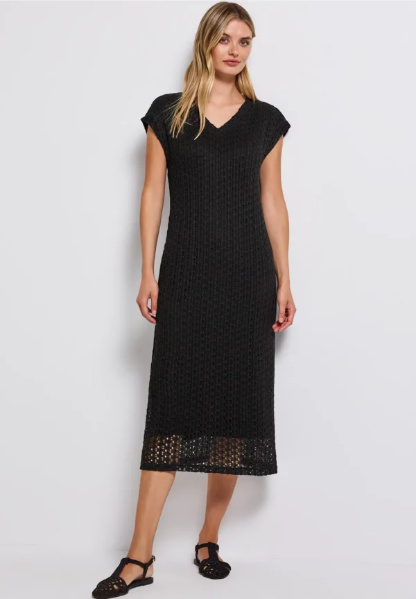 Robe en dentelle avec col en V