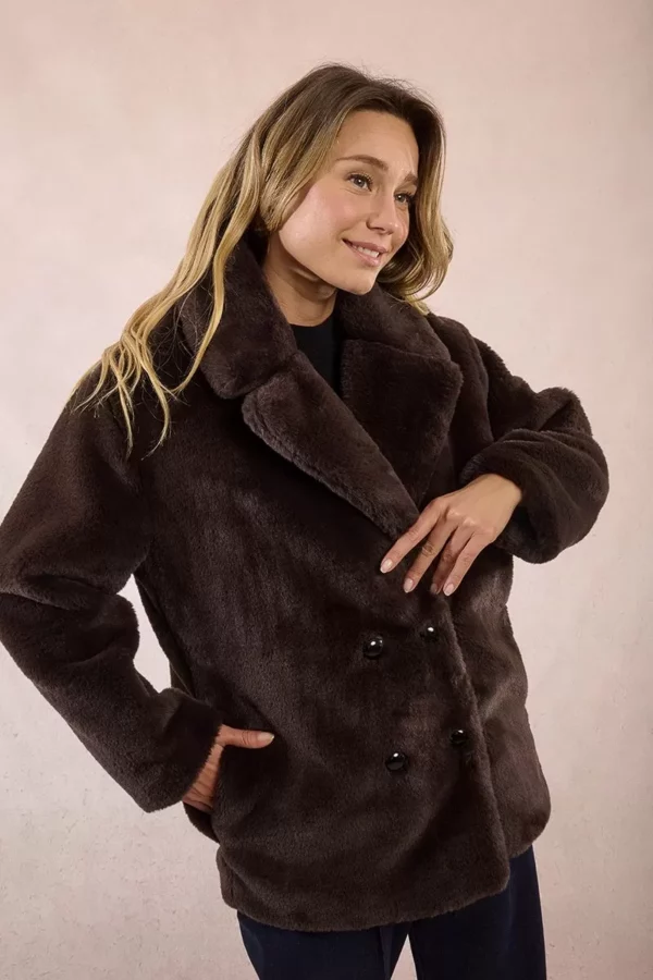 Manteau boutonné, imitation fourrure – Image 3