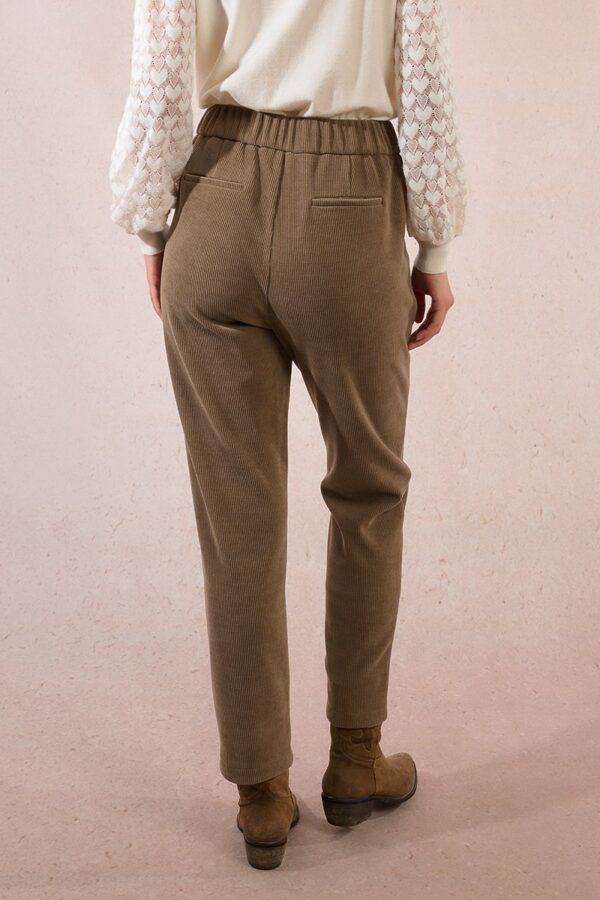 Pantalon carotte en velours – Image 3
