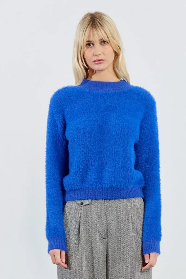 Pull duveteux