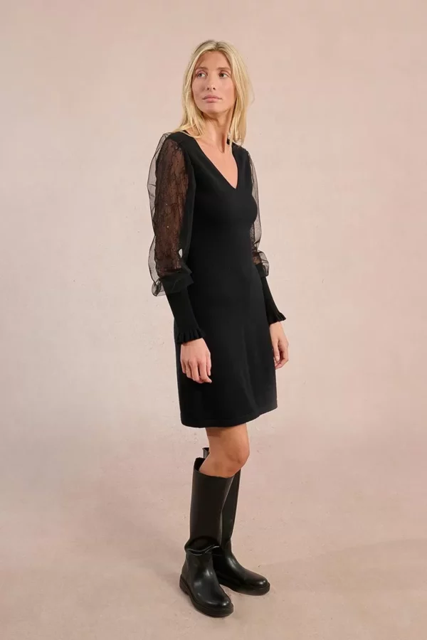 Robe courte en maille et dentelle – Image 2