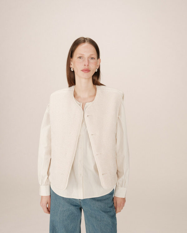 Veste sans manches matelassée et réversible – Image 3