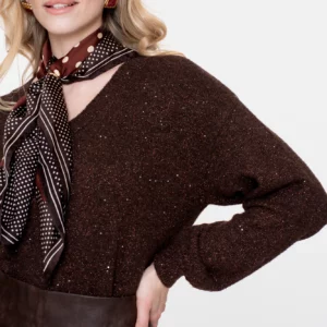 Pull à col en V et paillettes