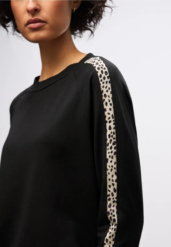 T-shirt avec bandes de galon léopard – Image 2