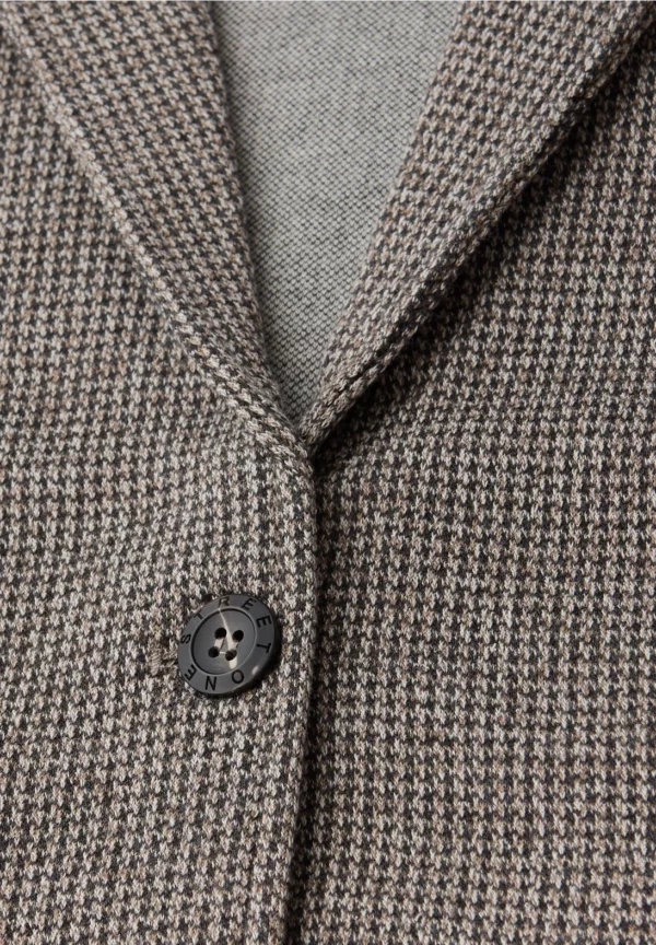Blazer Street one – Image 5
