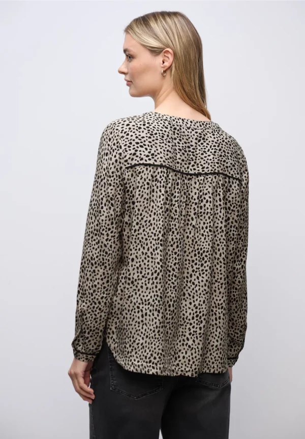 Blouse léopard avec détails en bande – Image 4
