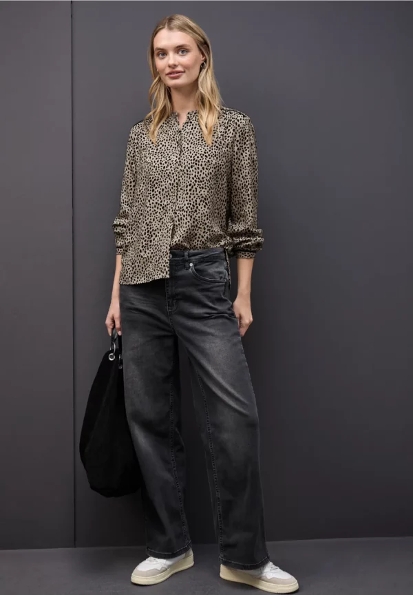 Blouse léopard avec détails en bande – Image 2