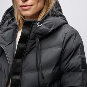 Manteau avec coutures collées