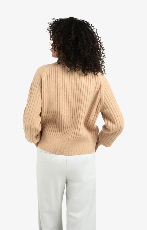 Pull côtelé à col roulé avec torsades – Image 2