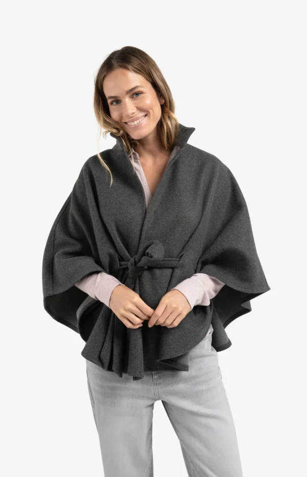 Poncho à col montant