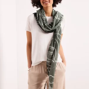 Foulard triangulaire avec impression de feuilles